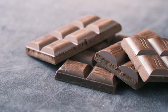 Cacao in baksels: poeder of nibs voor de juiste bite?